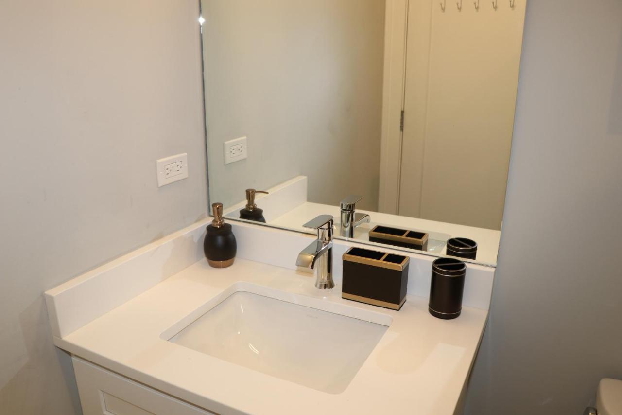 Апартаменты Chicago Exquisite Haven 2Bed 2Bath Near Downtown And United Center Экстерьер фото
